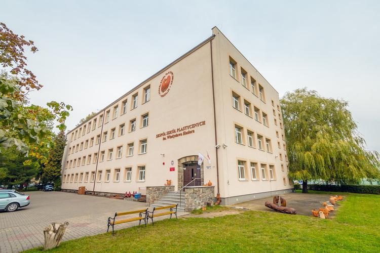 Termomodernizacją budynku ZSP im. Władysława Hasiora w Koszalinie