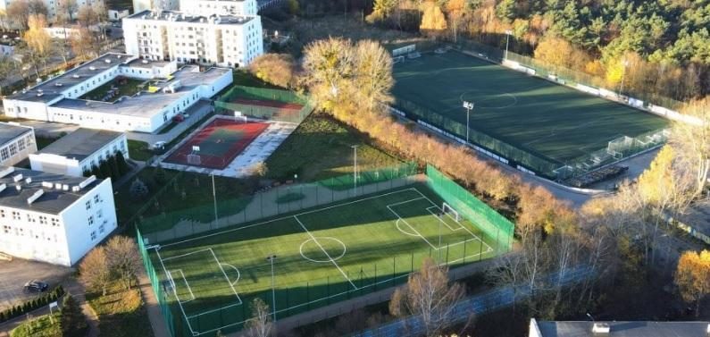 Budowa i przebudowa 3 obiektów sportowych zlokalizowanych w Gdyni