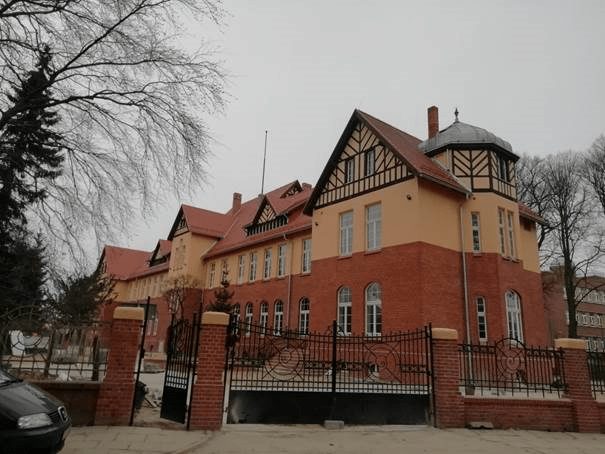 Remont budynku klubowego nr 2 na terenie kompleksu wojskowego  w Kołobrzegu
